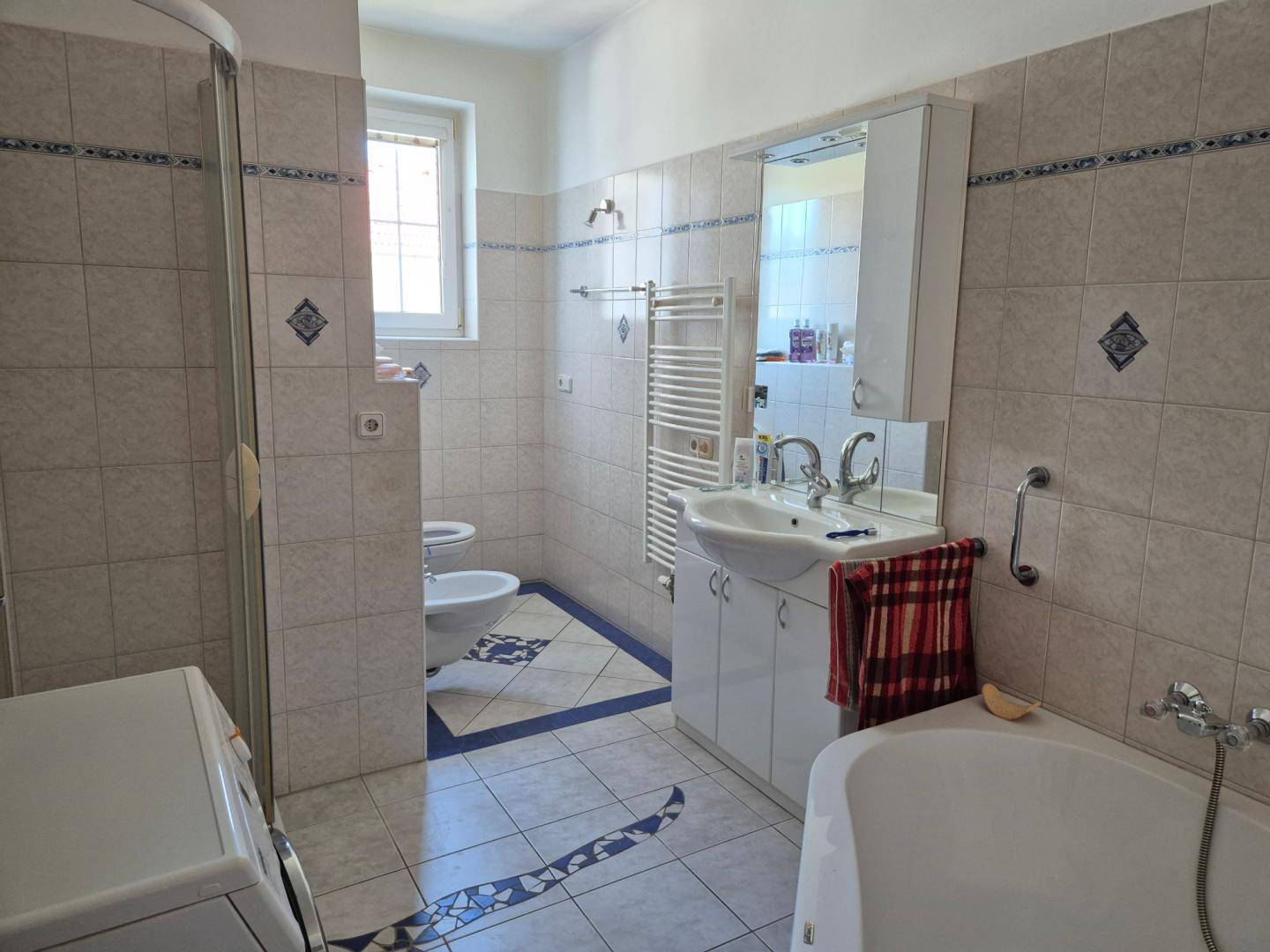 Badezimmer EG