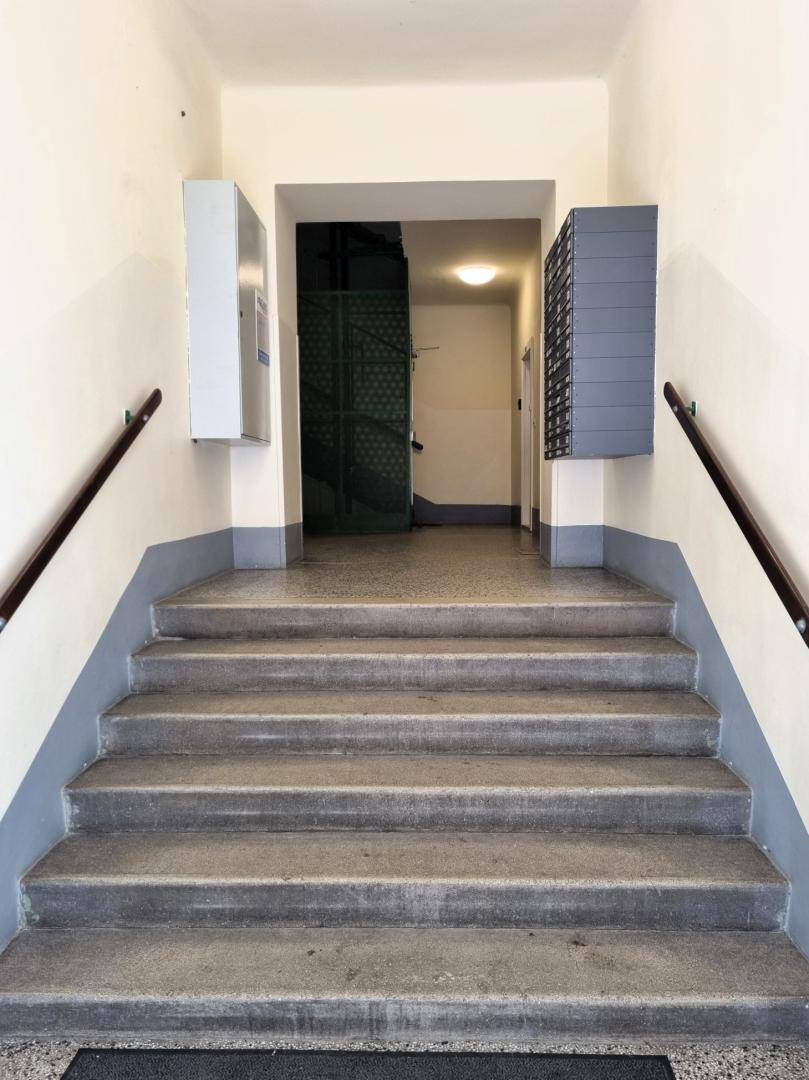 Treppenhaus zum Lift