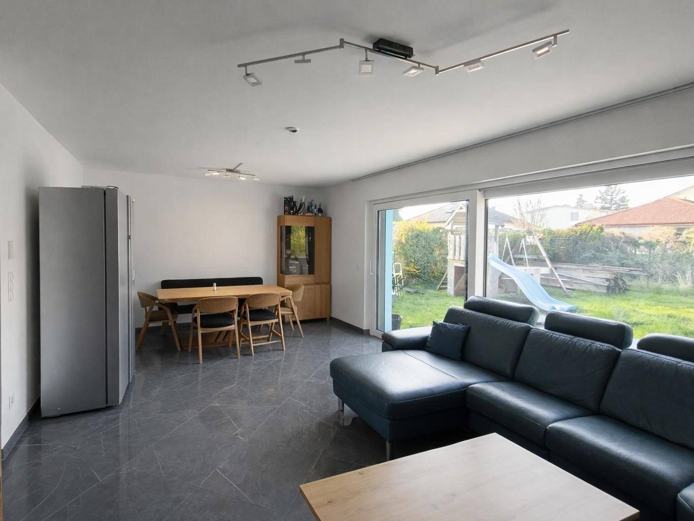 Moderner Neubau | 5 Zimmer | 695 m² Sonnengrund | PV | Luftwärmepumpe | BJ 2021 - Ansicht 4