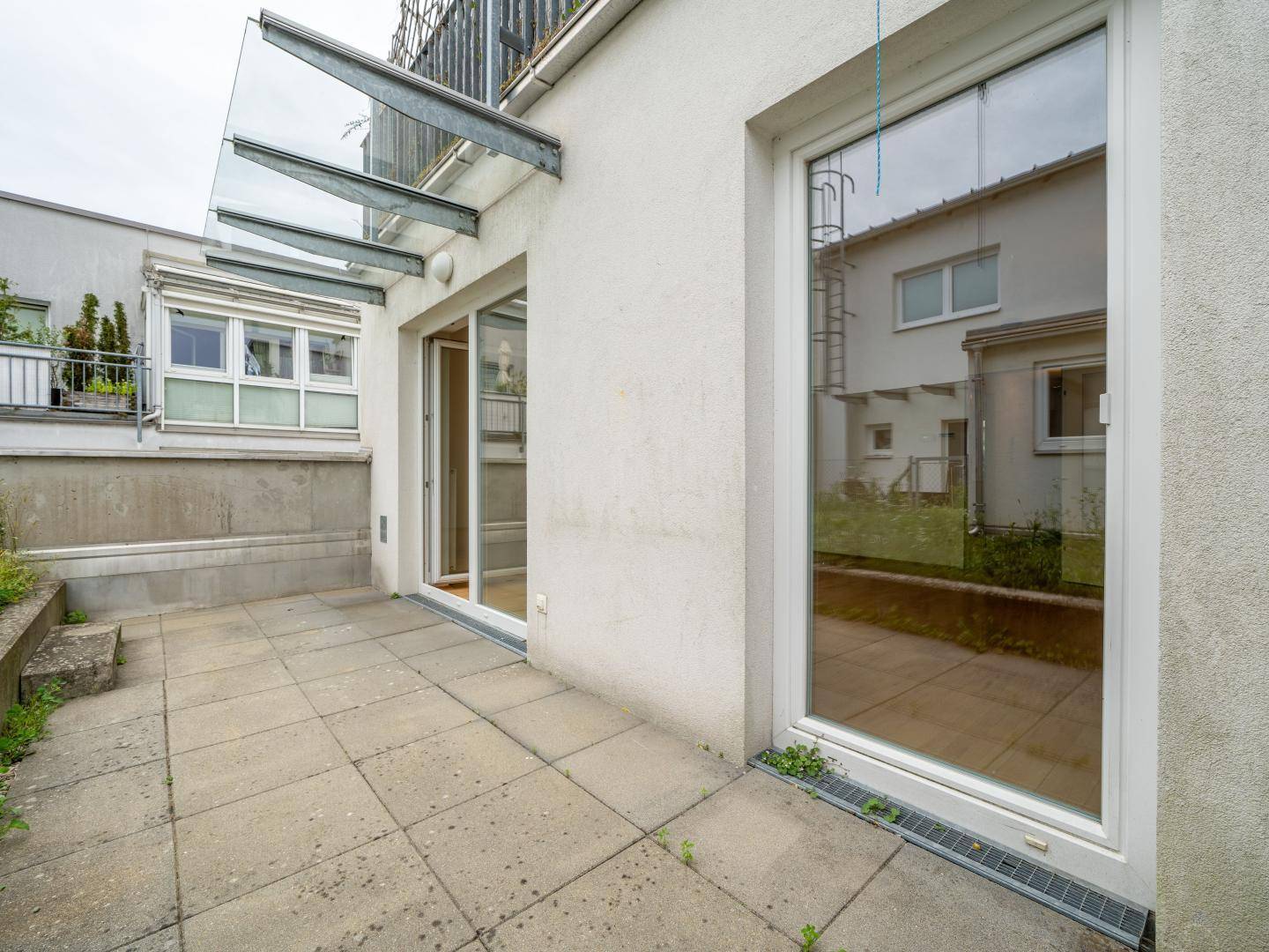 2-Zimmer-Gartenwohnung! Besichtigung SOFORT möglich - Widok 2