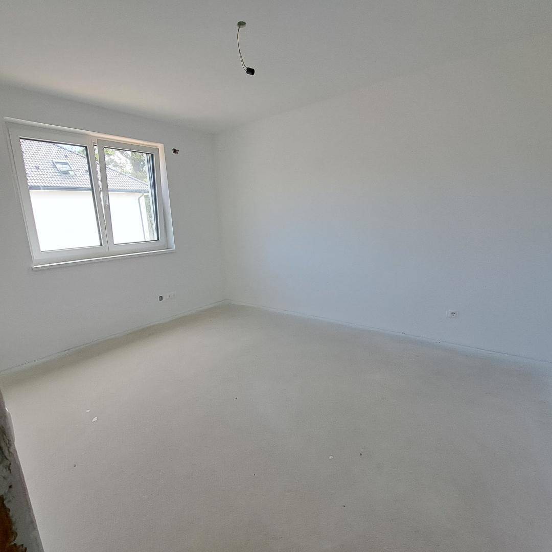Neubau-Doppelhaus-Hälfte mit 4 Schlafzimmern! - Mehr