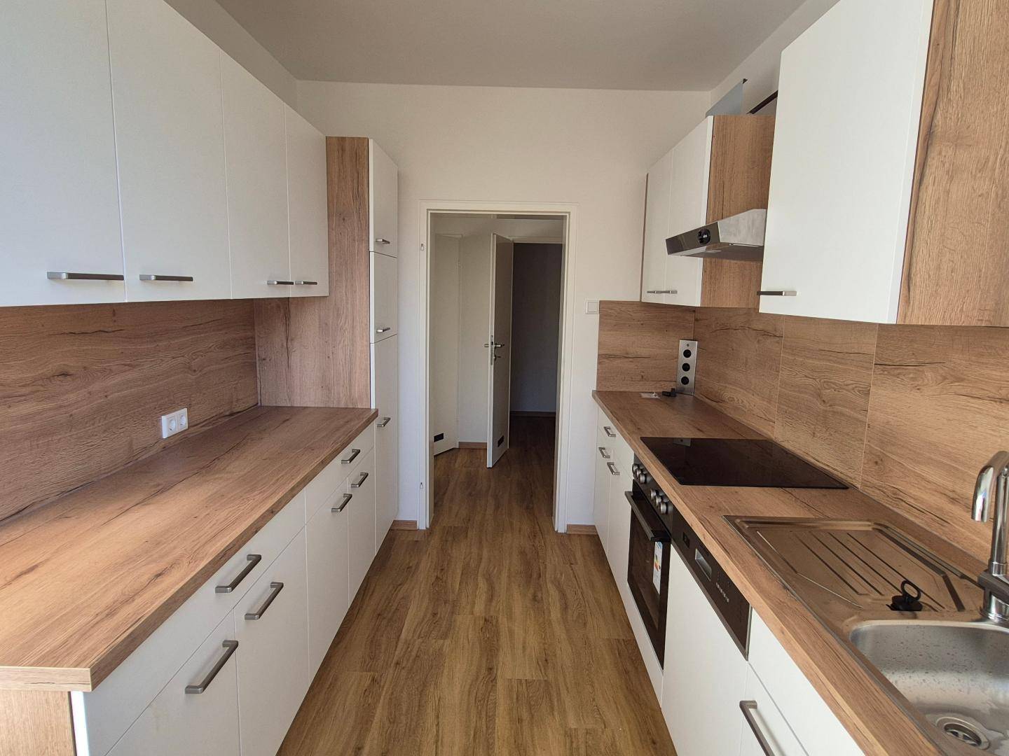 PRAKTISCHE 3-ZIMMER MIETWOHNUNG IN ALTLENGBACH MIT LOGGIA UND PARKPLATZ – pohled 4
