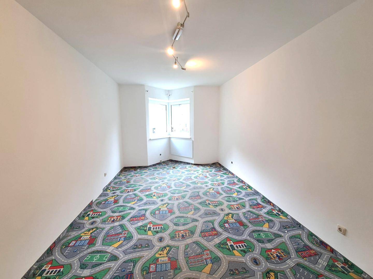Natur pur! 3-Zimmer-Eigentumswohnung mit TG-Parkplatz, Balkon und Aussicht - Vista 4