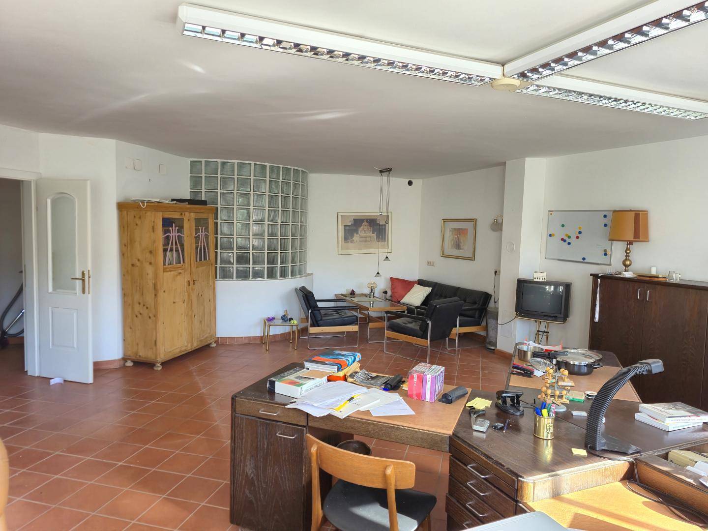 GROSSE, ZENTRALE WOHNUNG IM ZENTRUM VON NEULENGBACH – pohled 5