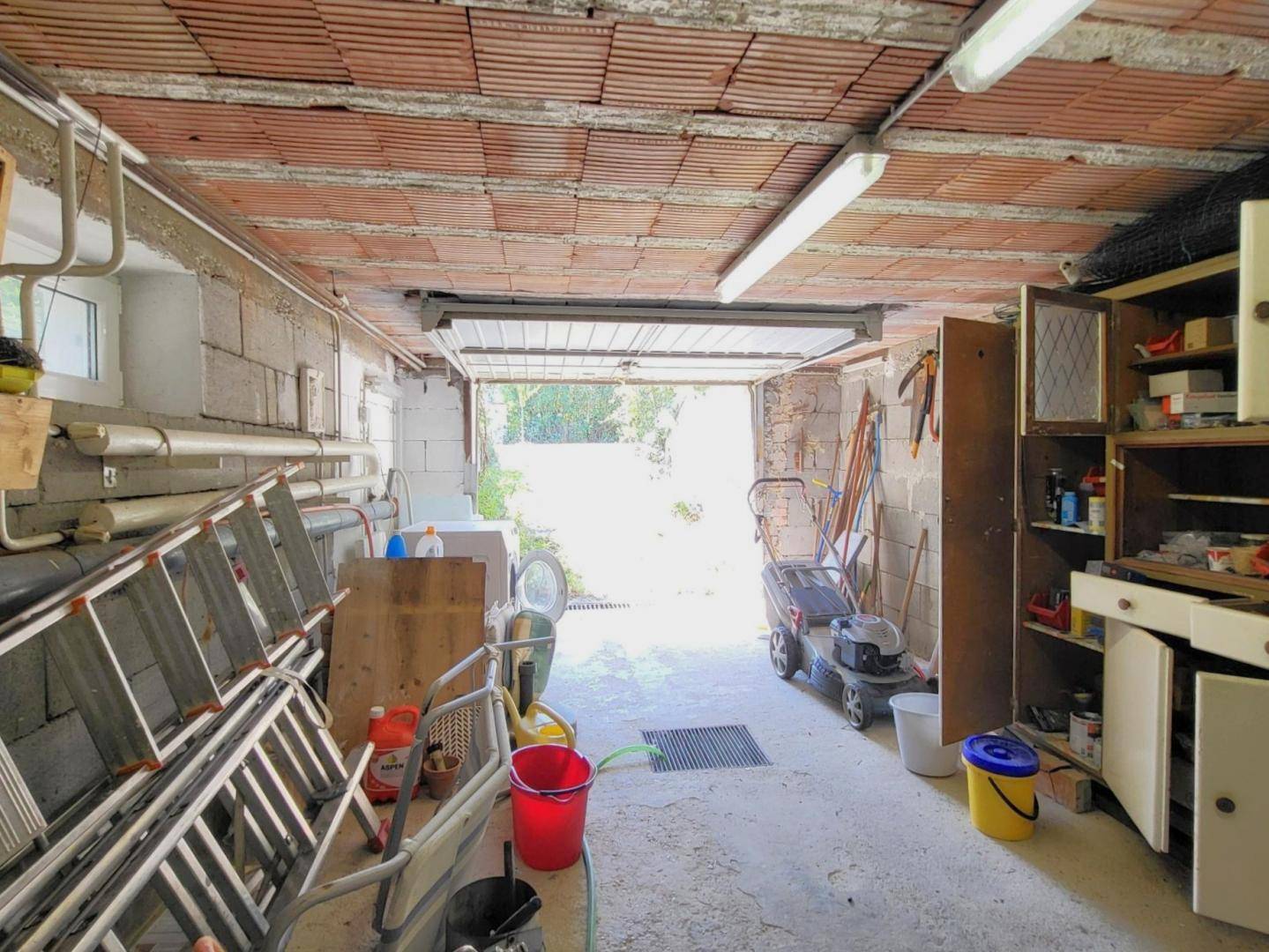 07 Garage