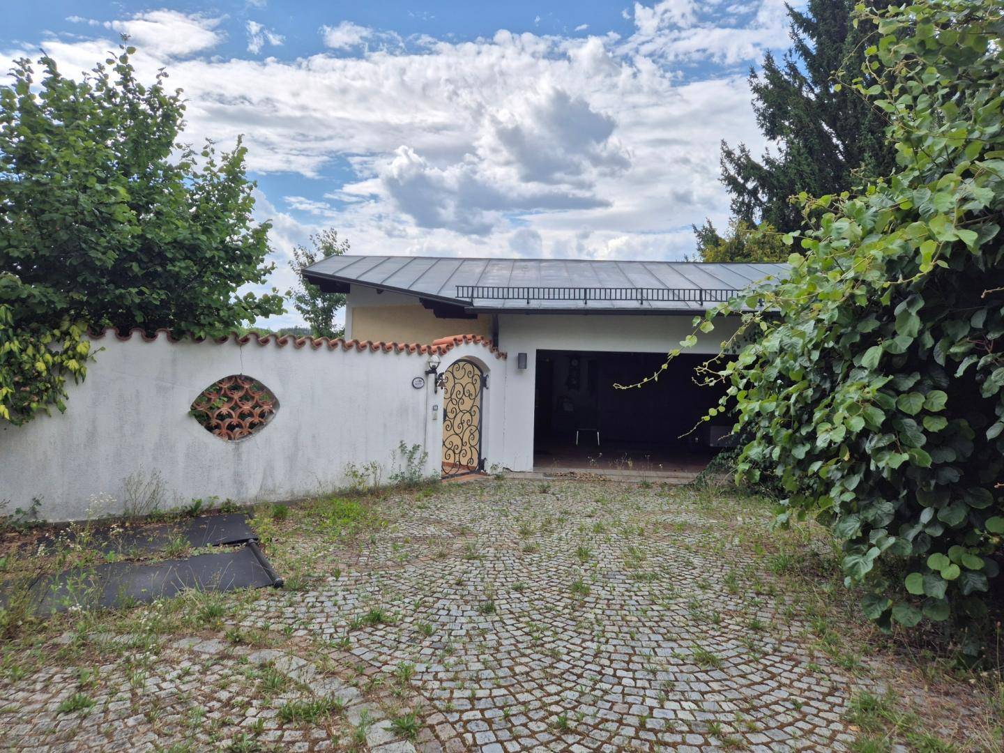 Garage Zufahrt