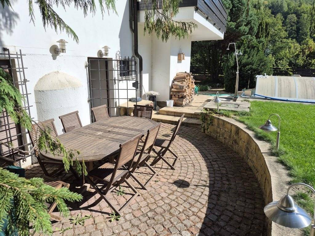 Terrasse vor dem Wellnessraum