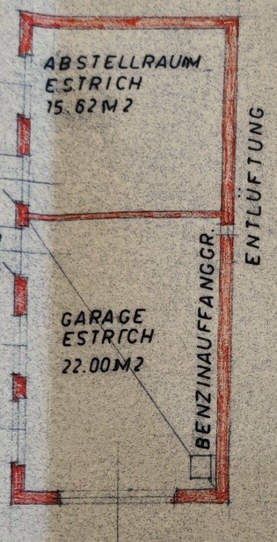 Teilgrundriss mit Abstellraum und Garage.