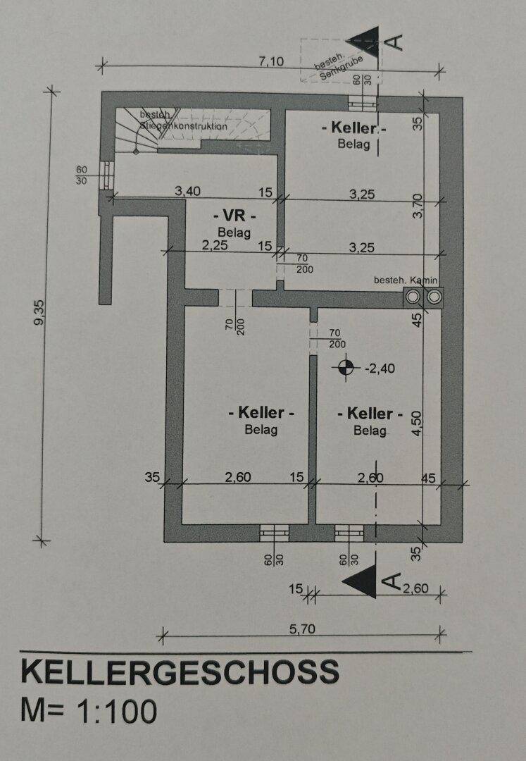 Grundriss des Kellergeschosses mit mehreren Kellerräumen und einem Vorraum.