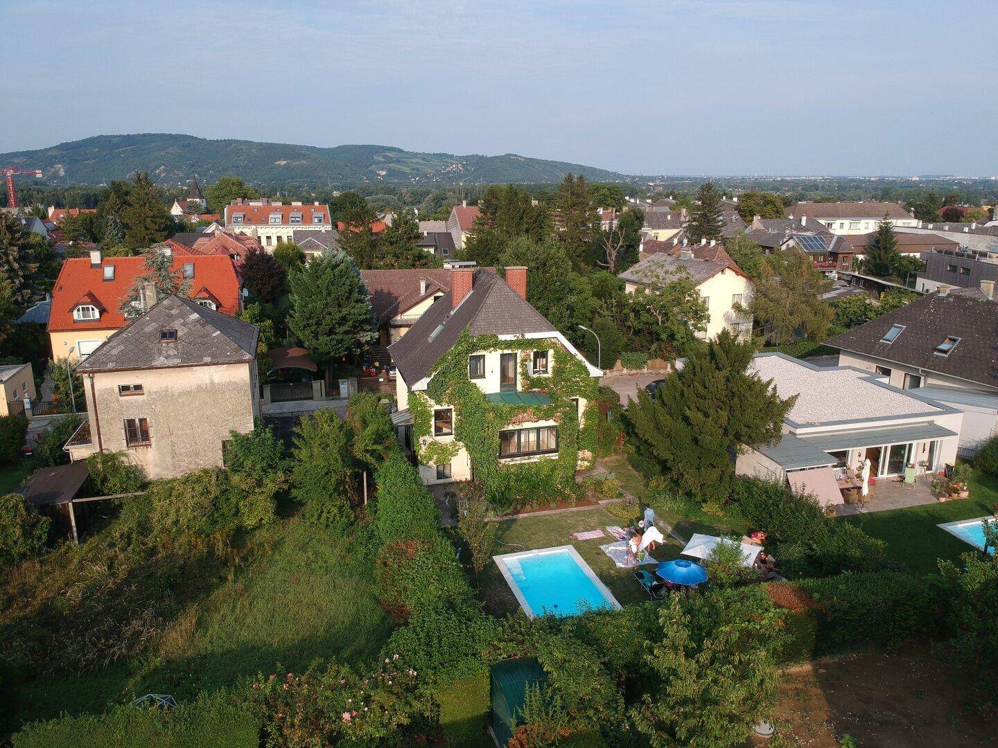 Provisionsfrei! Charmante Villa mit 7 Zimmern + Pool in Klosterneuburg – pohled 2