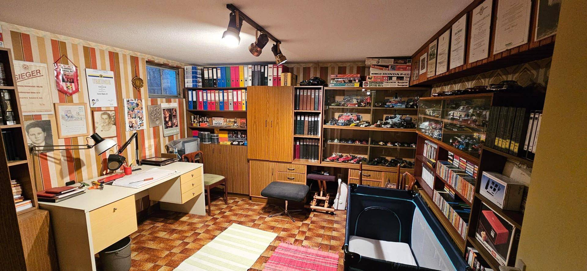 Büro im Keller