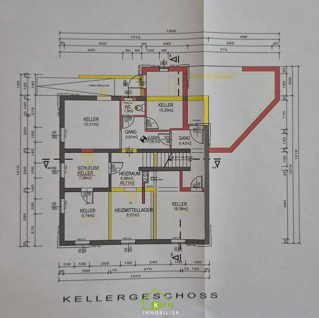 Grundriss des Kellergeschosses mit mehreren Kellerräumen und Heizraum.