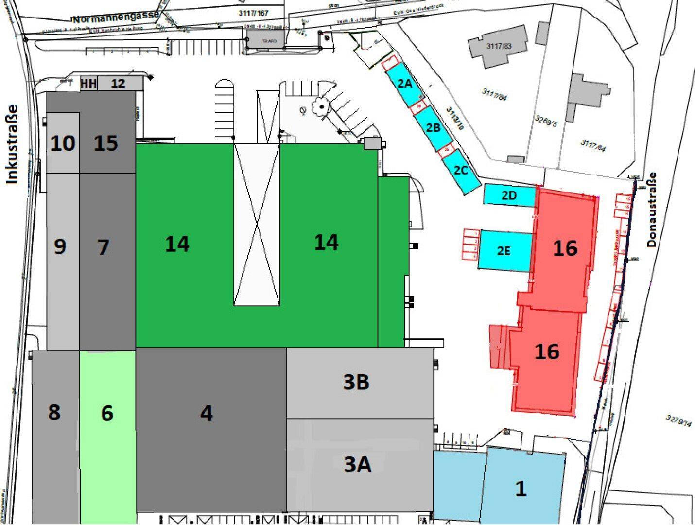 Übersichtsplan des Grundstücks mit verschiedenen Gebäudebereichen und Zufahrtsstraßen.
