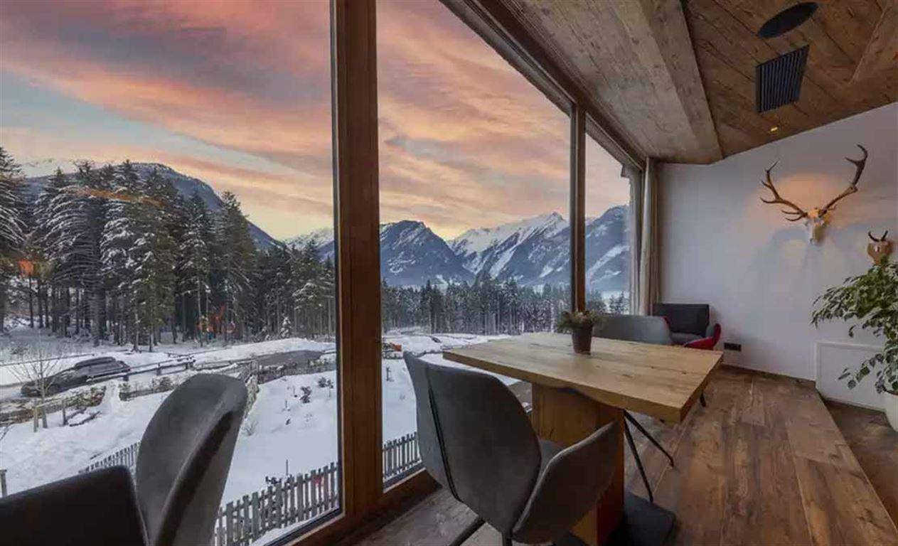 NPC-Chalet-1262-30
