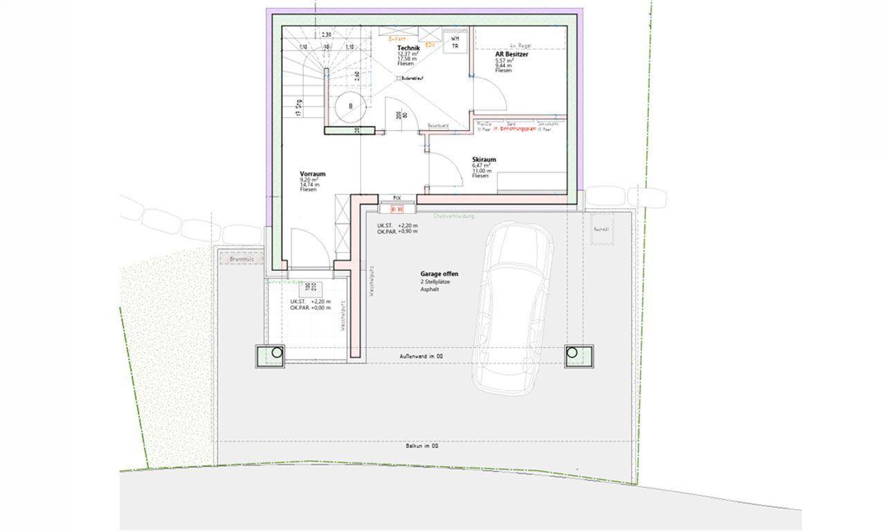 Grundriss des Erdgeschosses mit offener Garage, Technikraum, Abstellraum und Eingangsbereich.