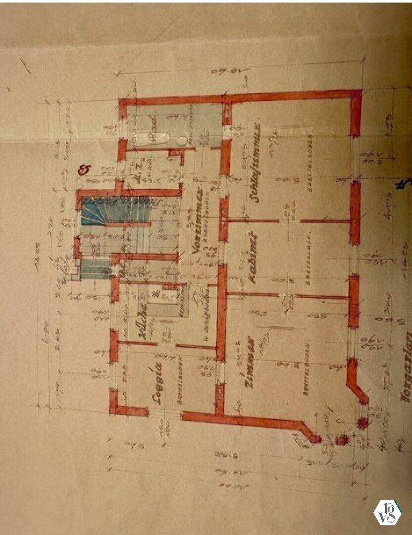 Historischer Grundriss mit Zimmern, Küche, Bad und Loggia, handgezeichnet und koloriert.