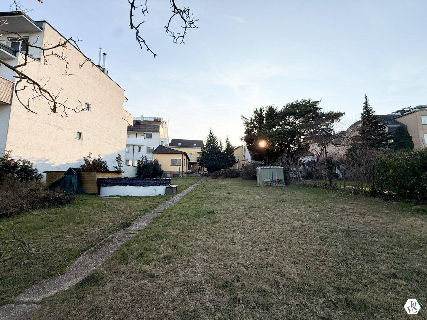 Großes Wohnbau-Grundstück mit Altbestand - Ansicht 4