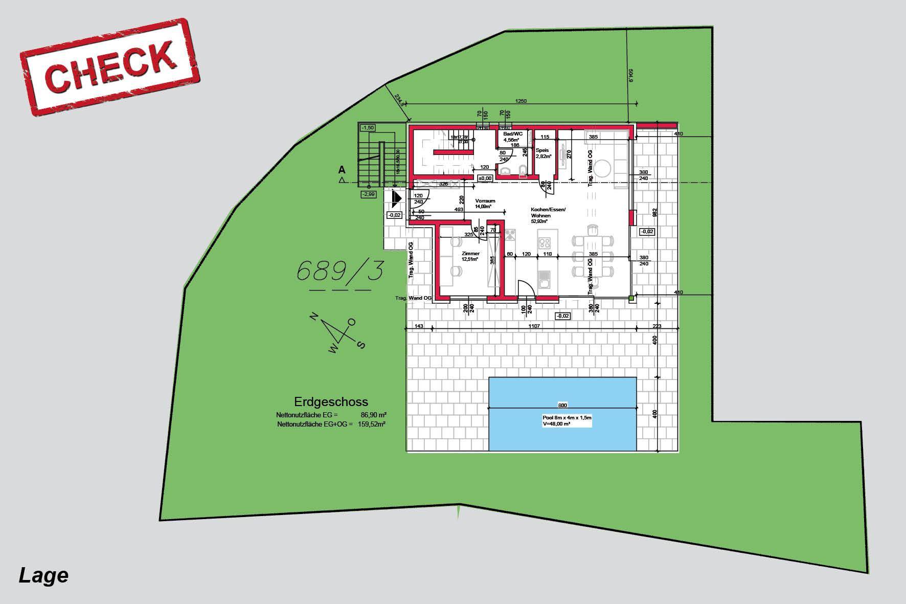 Lageplan des Grundstücks mit eingezeichnetem Gebäude und Poolbereich.