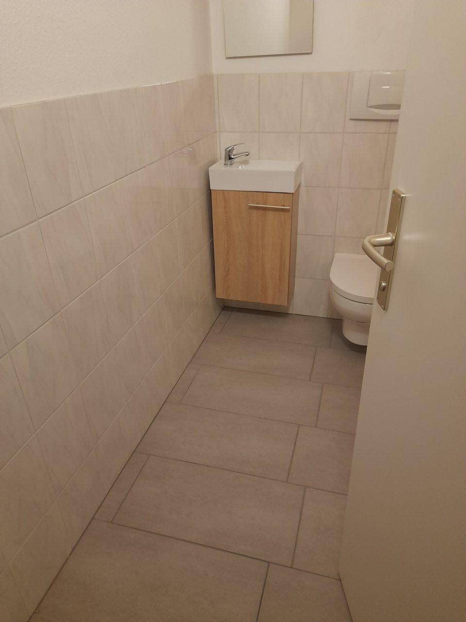 Schöne möblierte 2 Zimmer Wohnung mit Balkon - Ansicht 3