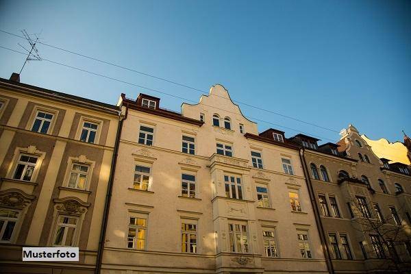 Historisches Mehrfamilienhaus (Bj. 1912) mit 6 Wohneinheiten