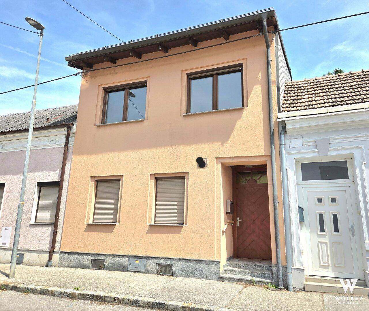 Haus mit viel Potenzial in Stockerau | Wunderschöner Garten | Loggia | Keller | Saniertes Dach – pohled 2
