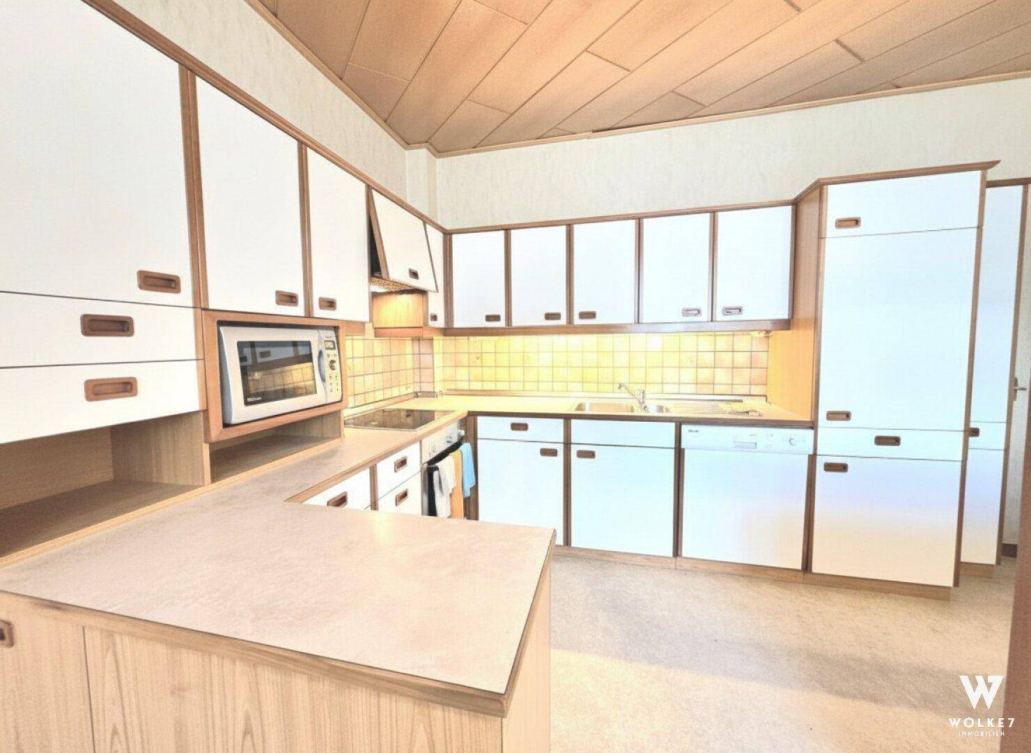Haus mit viel Potenzial in Stockerau | Wunderschöner Garten | Loggia | Keller | Saniertes Dach – pohled 5