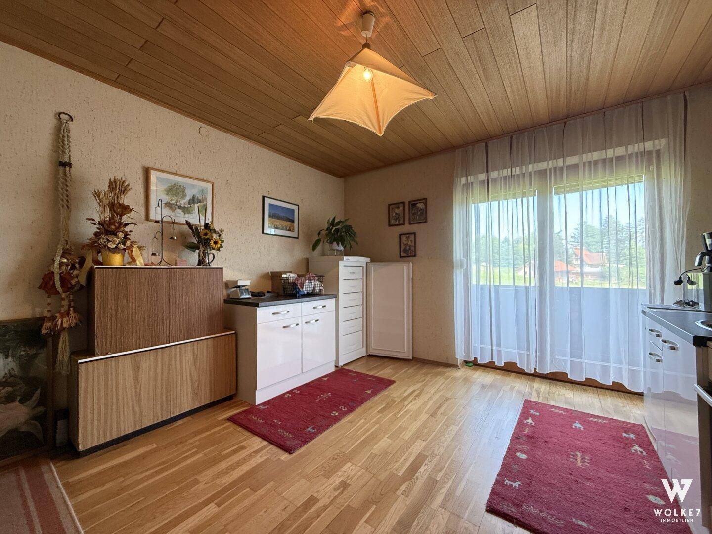 Charmantes Zweifamilienhaus mit viel Platz, Keller und drei Garagen in Kumberg – pohled 5