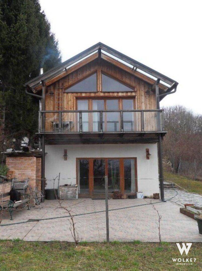Bergidyll am Bisamberg | unverbaubarer Blick | ca. 130 m² Wohnfläche | ca. 1792 m² Grundstück | Weinkeller | Badezimmer mit Sauna | Zufahrt über Straße möglich - Ansicht 2