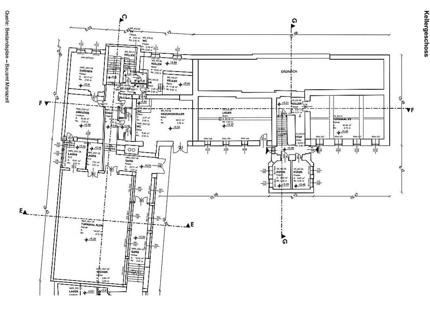 Grundriss des Kellergeschosses mit Turnsaal, Heizungskeller und verschiedenen Lagerräumen.