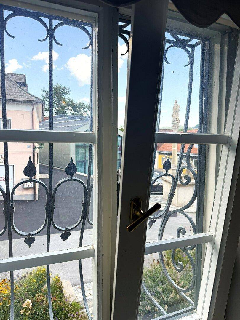 Ausblick auf den Dorfplatz