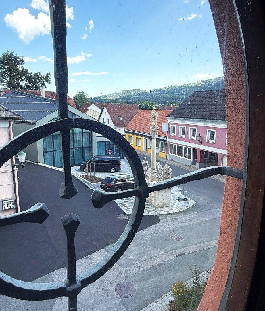 Ausblick auf den Dorfplatz