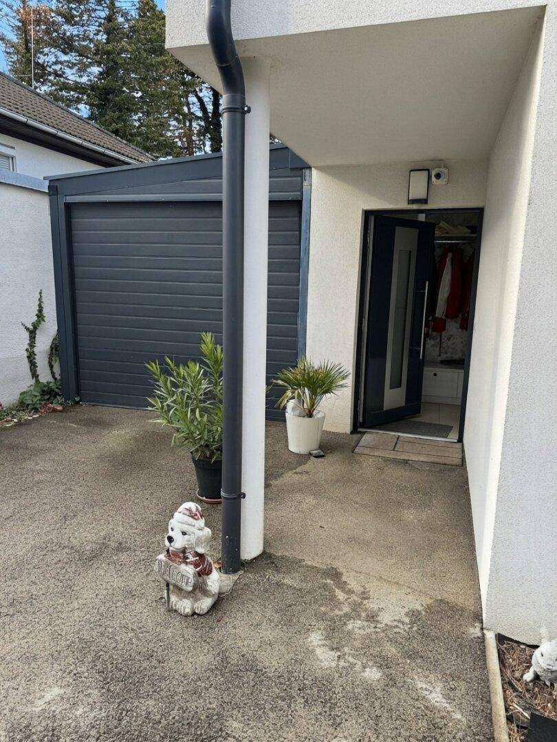 Eingangsbereich mit Garage