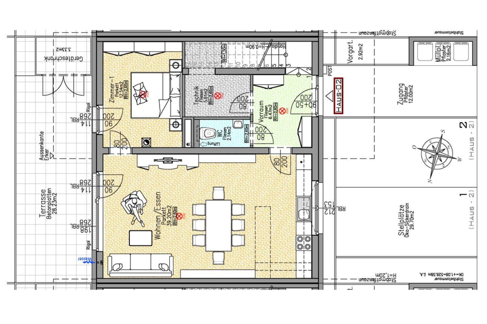 Grundriss des Erdgeschosses mit offenem Wohn-Essbereich, Schlafzimmer und Zugang zur Terrasse.