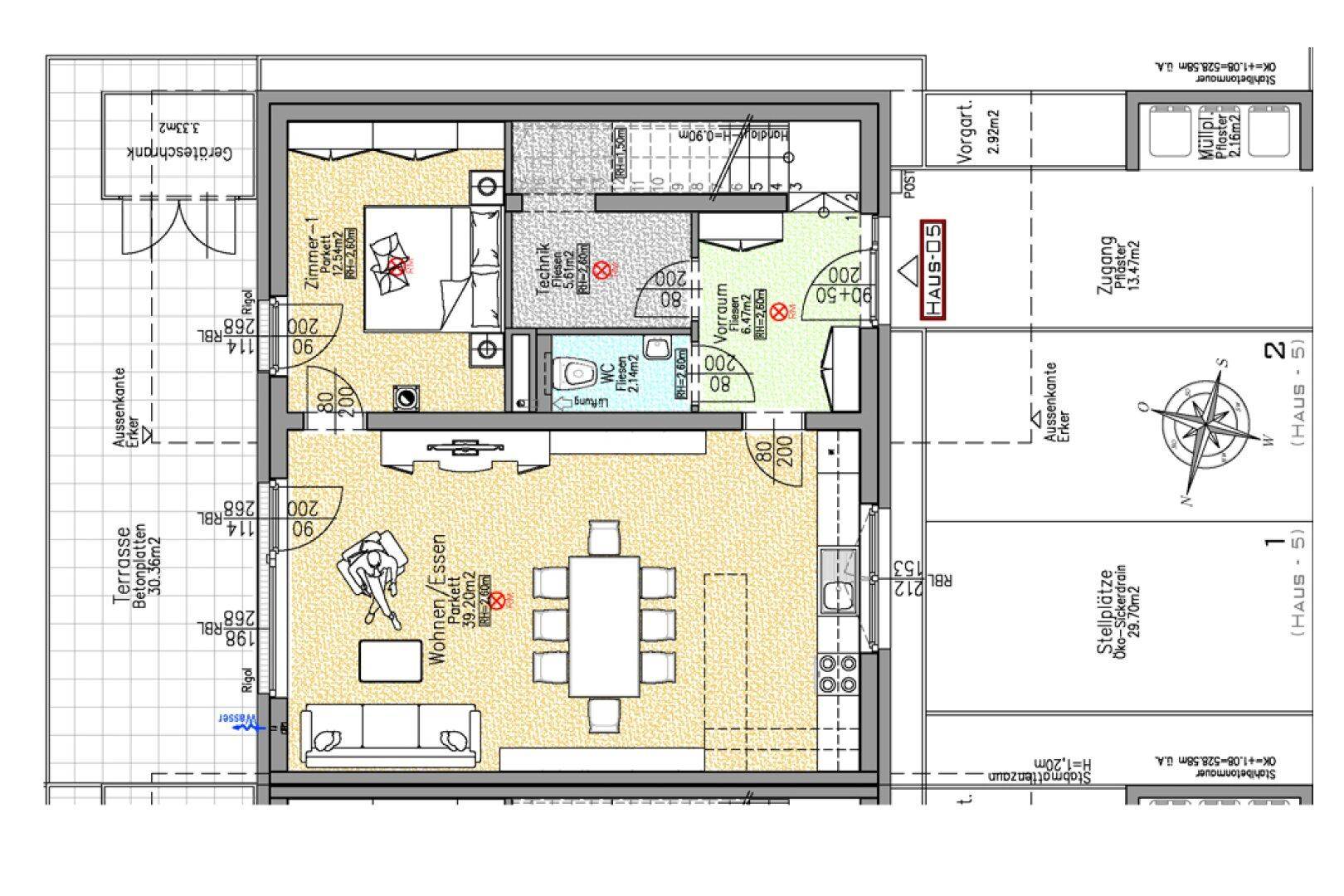 Grundriss des Erdgeschosses mit offenem Wohn-Essbereich, Küche, Zimmer und großer Terrasse.