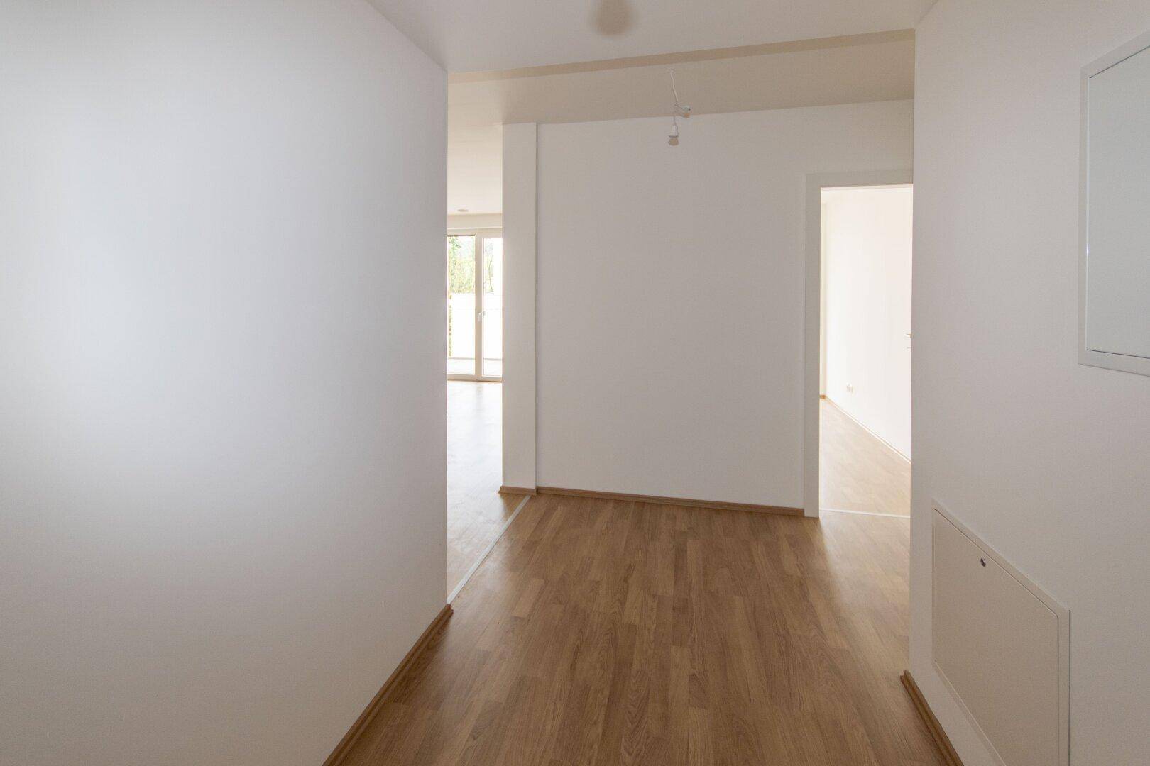 ERSTBEZUG: helle südwestseitige Wohnung mit großen Freiraum - Więcej