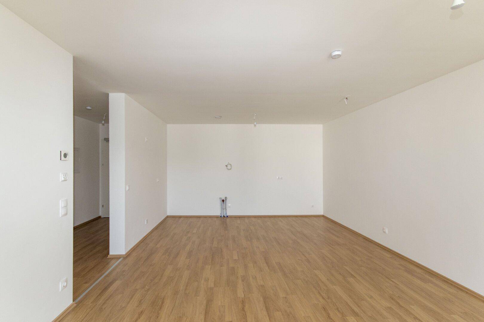 ERSTBEZUG: moderne Wohnung mit überdachten Freiraum - Widok 5