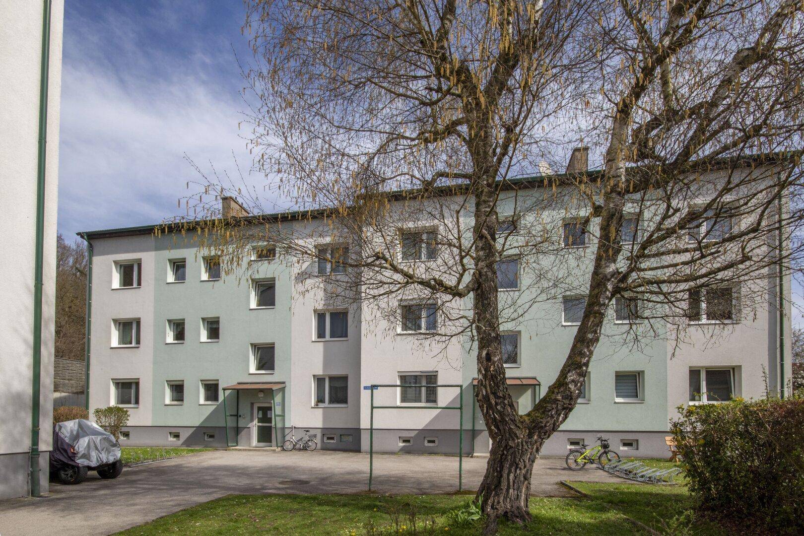 Zentrumsnahe, preiswerte 2 Zimmer-Wohnung – další