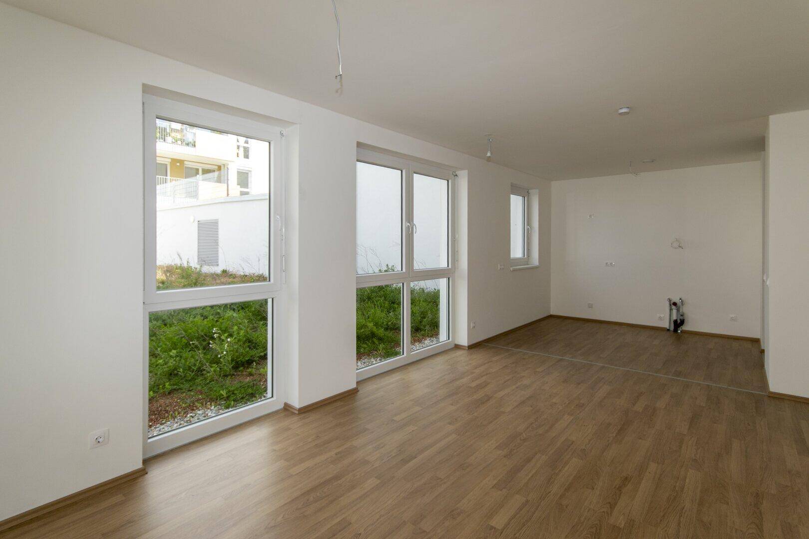 ERSTBEZUG: moderne Wohnung mit großer Terrasse - More