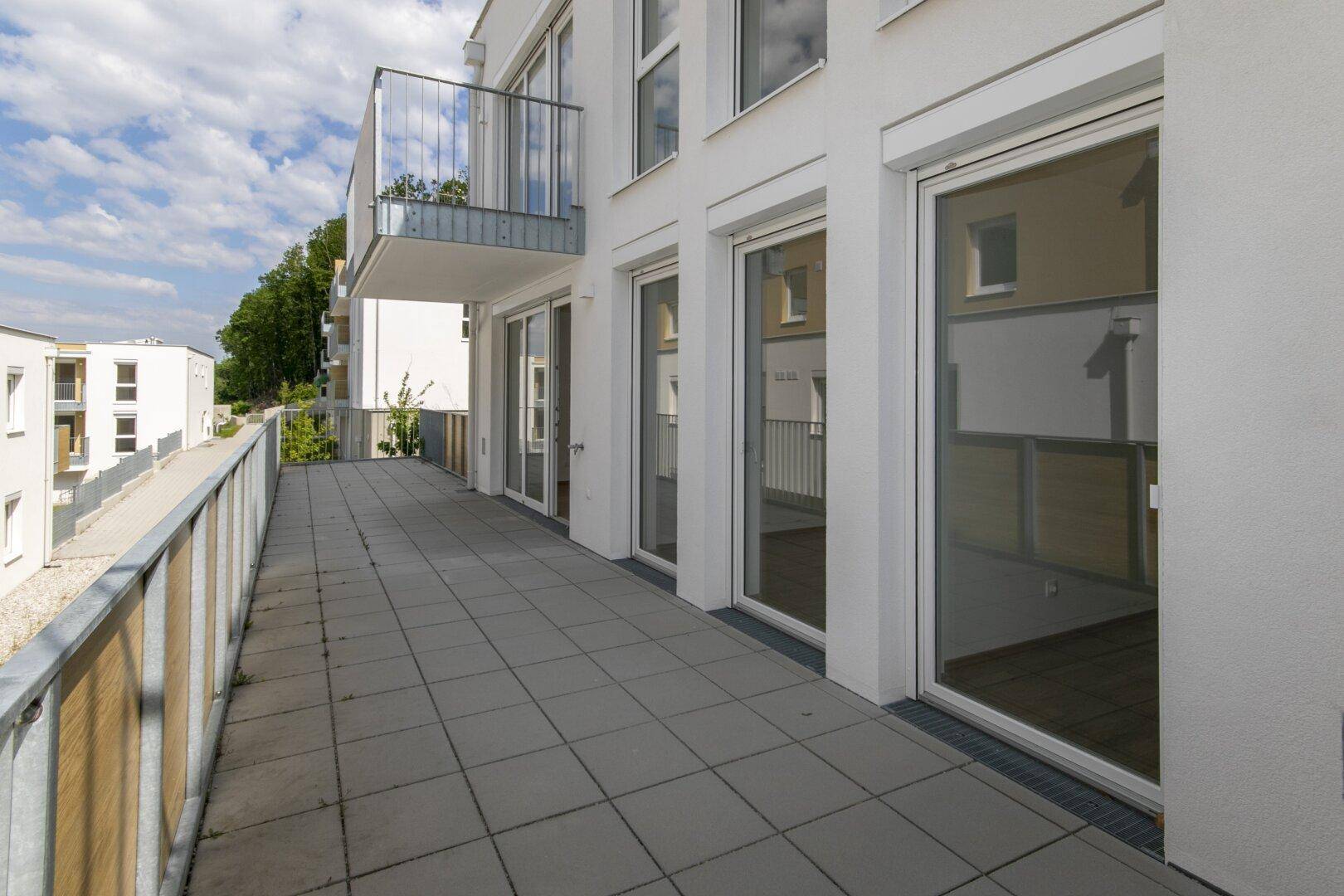 ERSTBEZUG: moderne Wohnung mit großer Terrasse - View 4