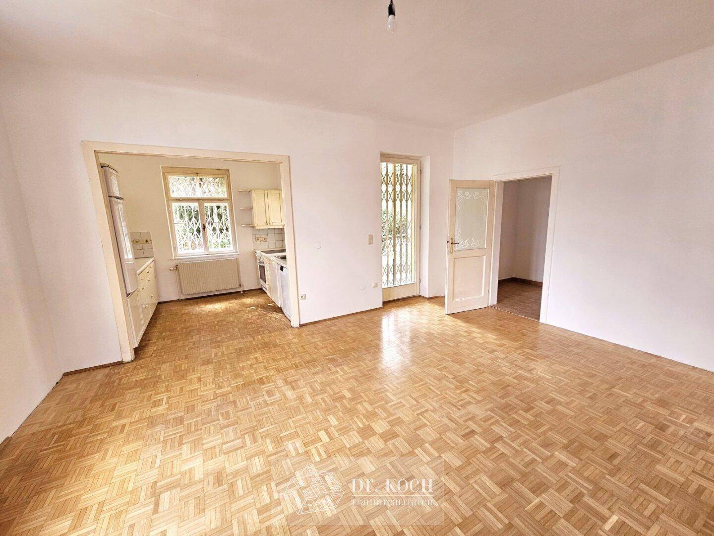 Zimmer mit Küche EG