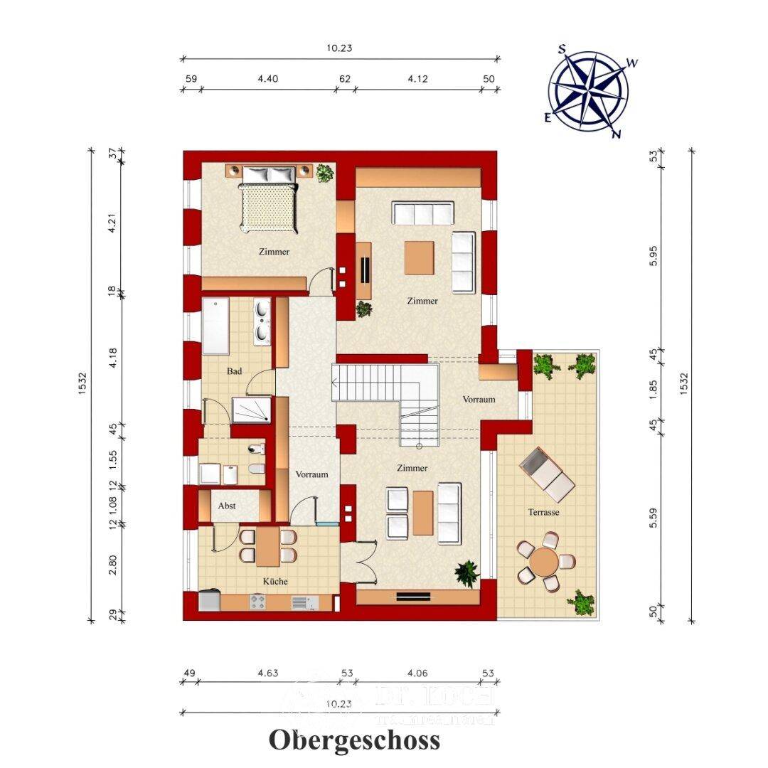 Grundriss des Obergeschosses mit Küche, Bad, Schlafzimmern und einer weiteren Terrasse.