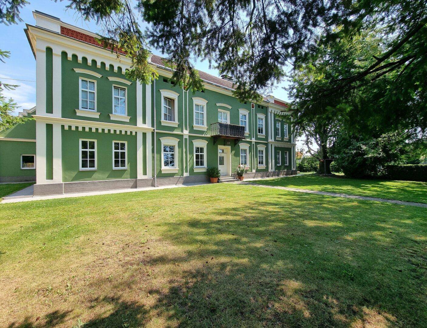 Haus- und Gartenansicht von Süden