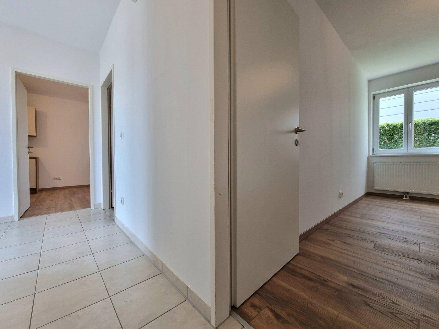 Zimmer / Vorraum / Wohnküche