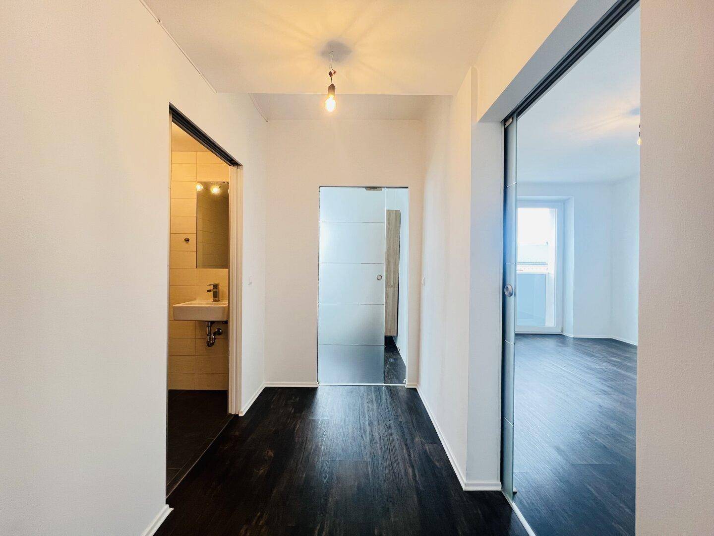 Zugang Badezimmer, Schlafzimmer und Abstellraum