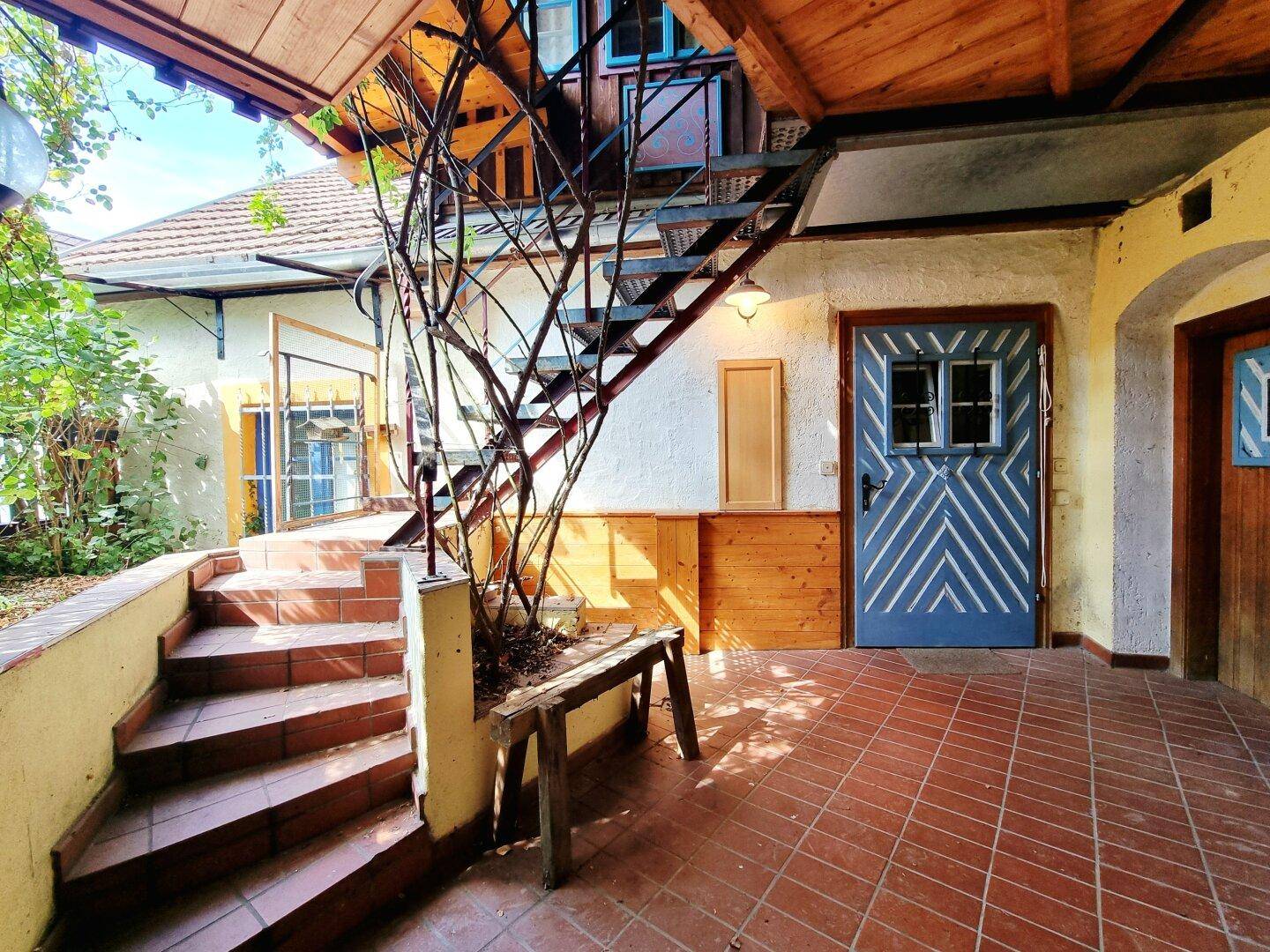 Innenhof mit Gärtchen Haus Nr. 8