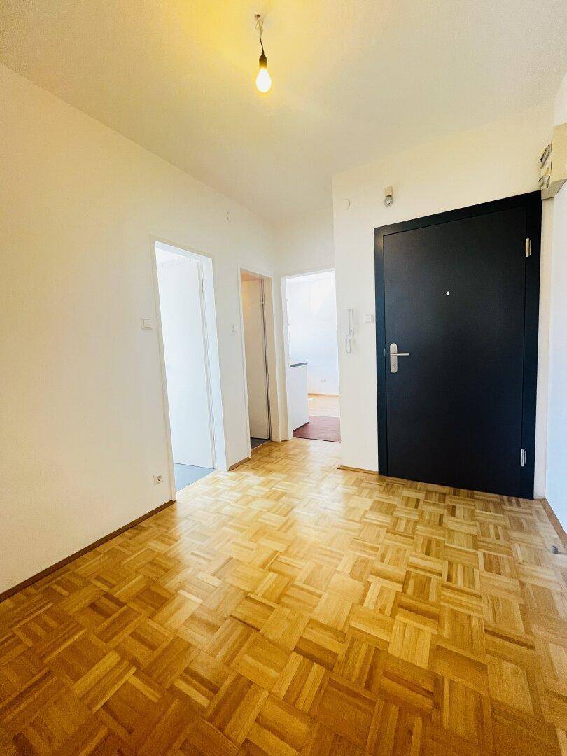 Vorraum mit Garderobe