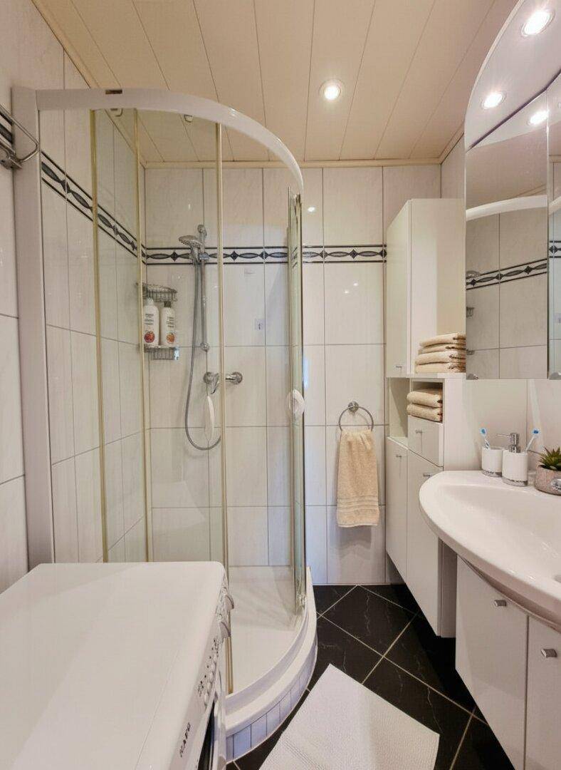 Badezimmer / KI-generierte Inhalte