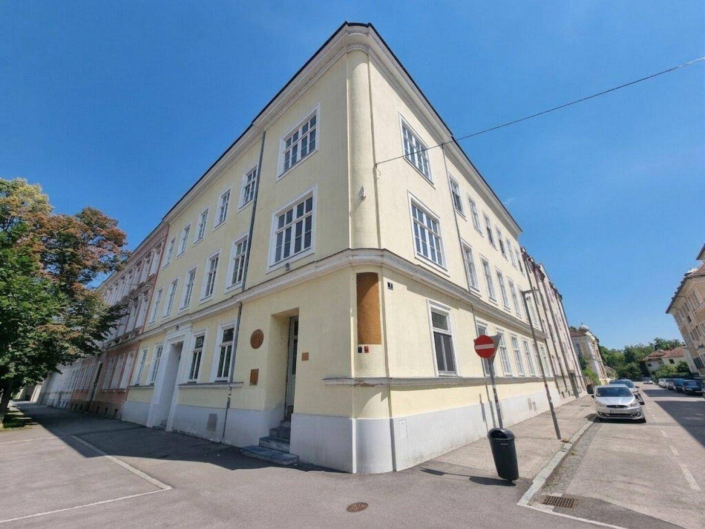 Attraktives Geschäftslokal mit hoher Sichtbarkeit in der Schillerstraße – pohled 4