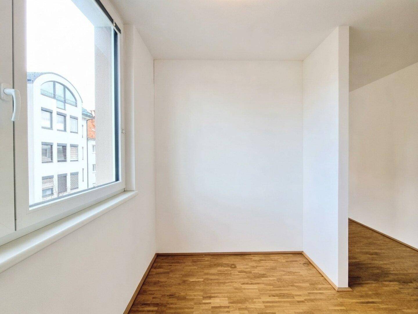 Home Office / Schrankraum