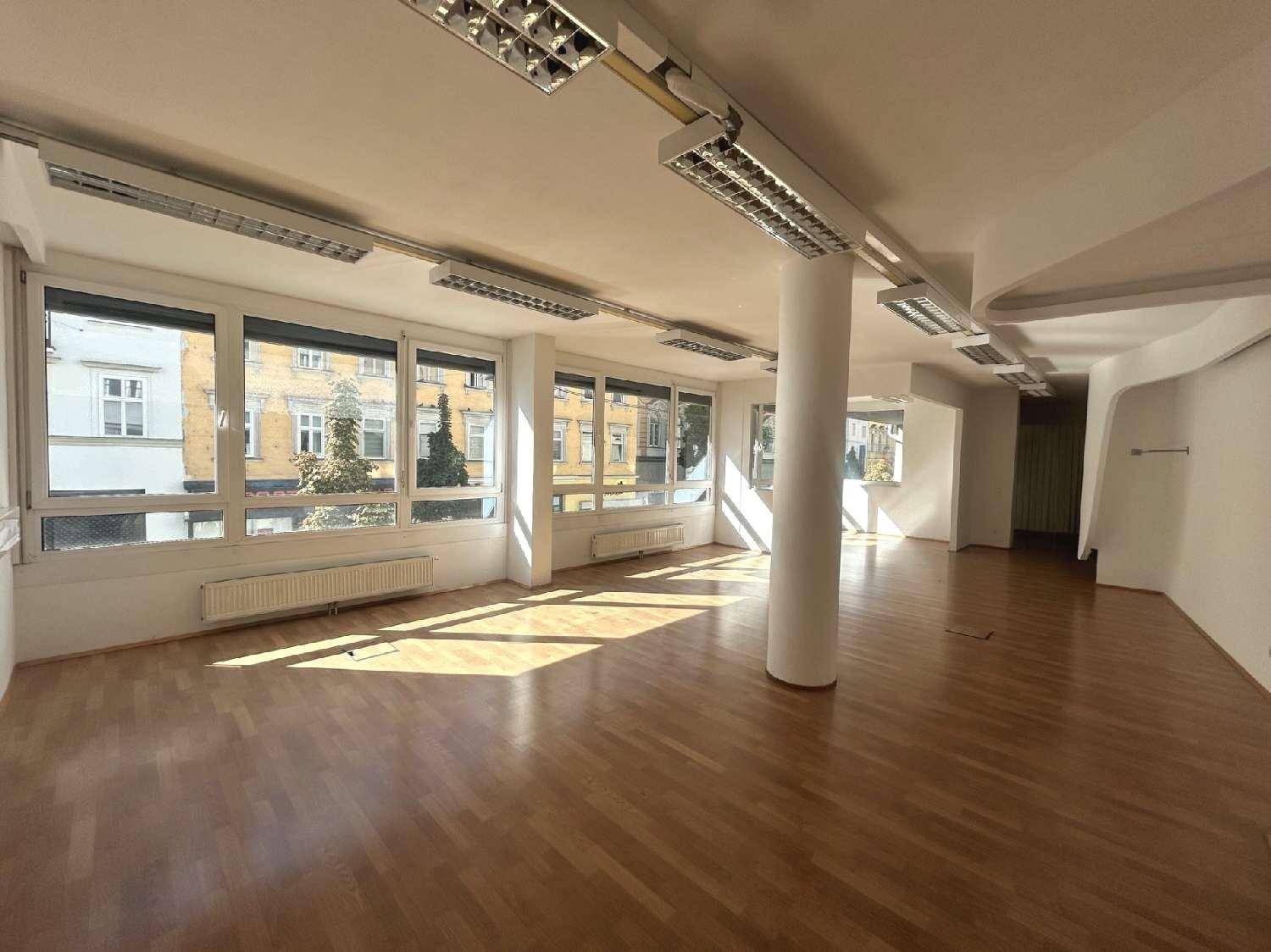 Büro III